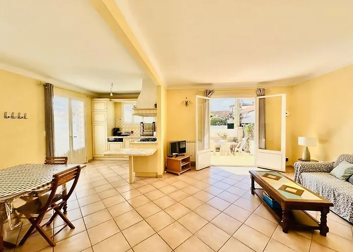 Canet Plage Maison De Vacances 2 Chambres Et Jardin