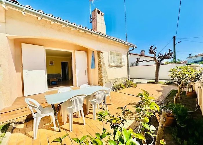 Canet Plage Maison De Vacances 2 Chambres Et Jardin