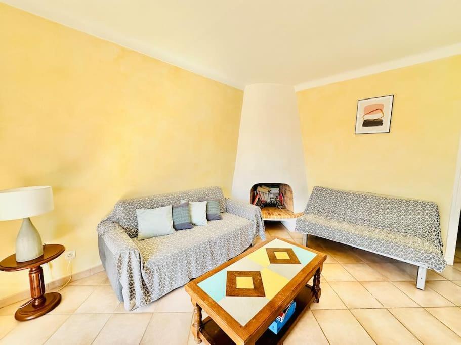Maison De 2 Et Jardin *
